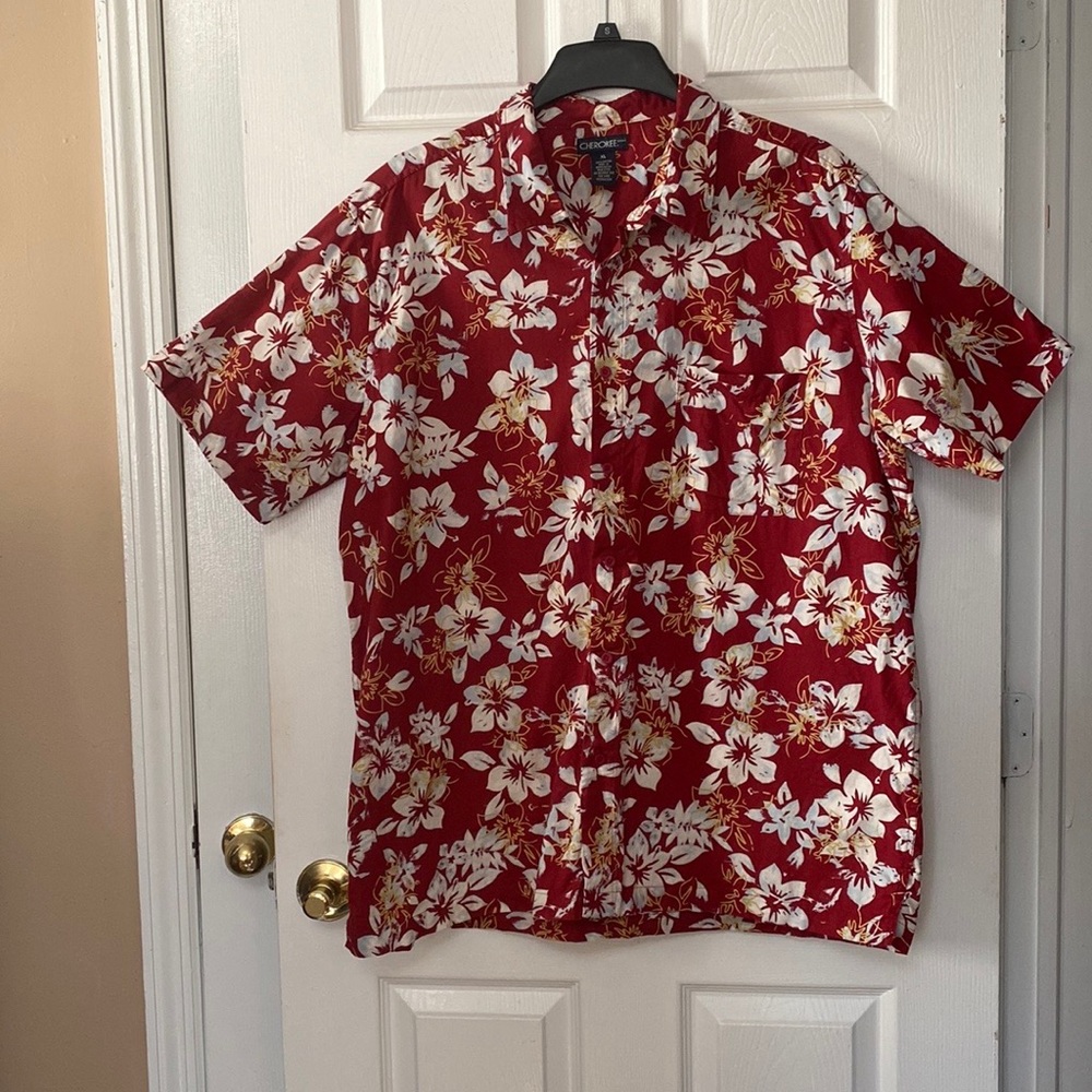 VTG Mens Hawaiian Red Floral Print Short Sleeve Shirt